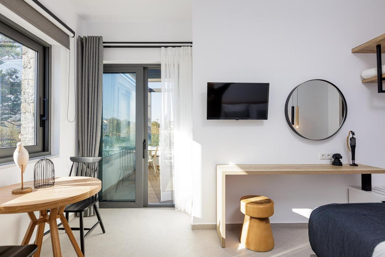 Eleven Boutique Suites Stavromenos Exterior foto