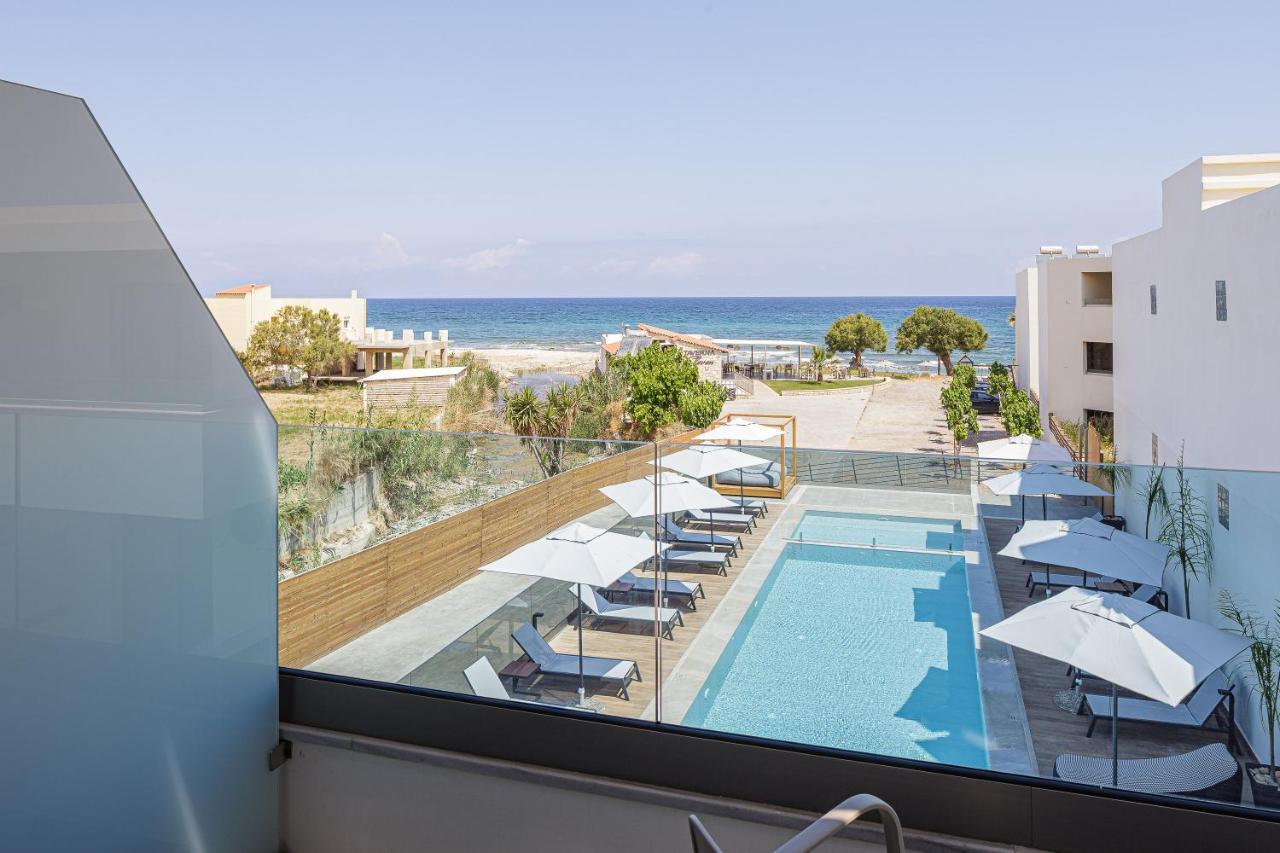 Eleven Boutique Suites Stavromenos Exterior foto