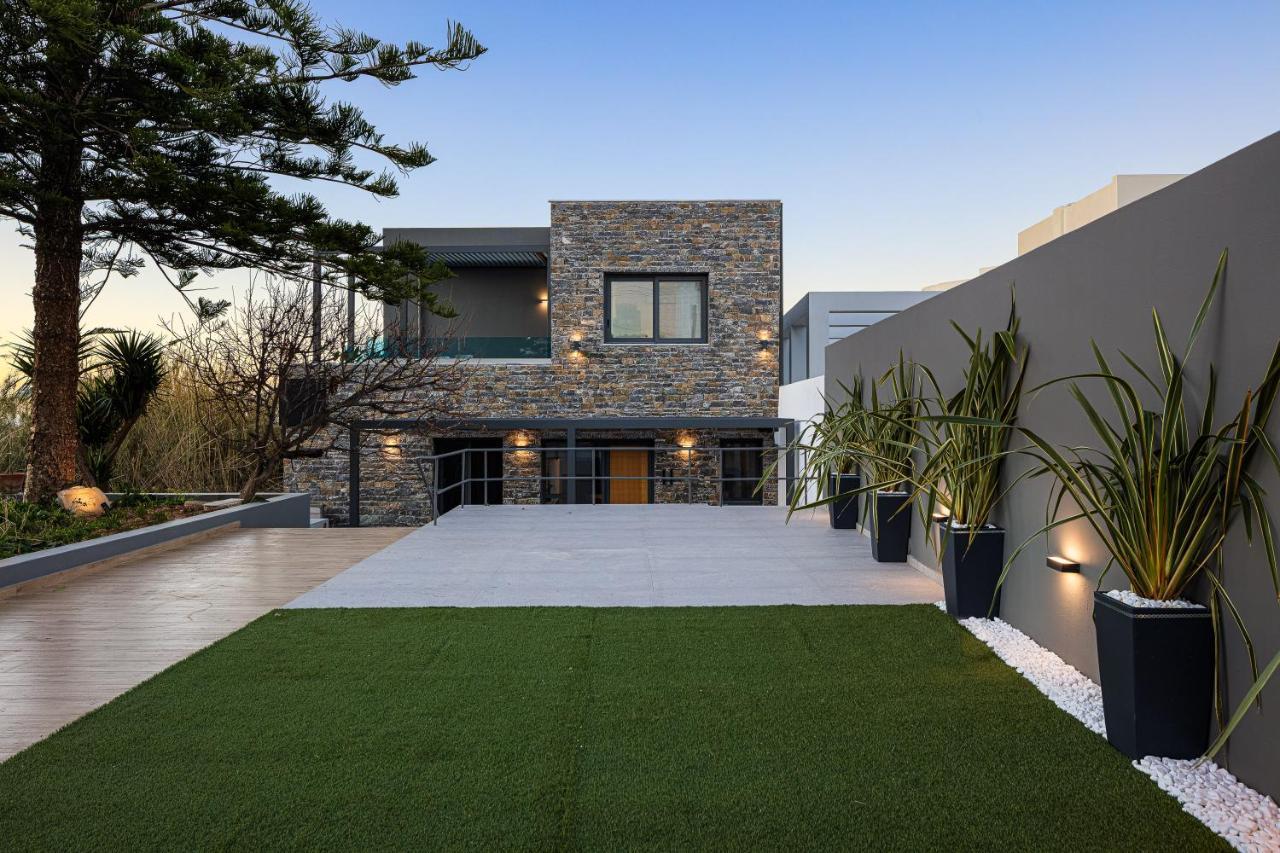 Eleven Boutique Suites Stavromenos Exterior foto